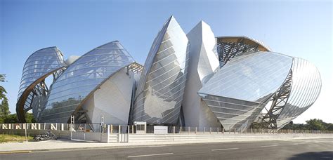 louis vuitton centre paris